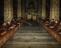 Preghiere al Karma Thegsum Dhechenling Monastery in Khaling Foto N. 6387