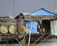 Villaggio flottante di Chong  Kneas sul Lago Tonle Sap Cambogia / Foto n. 0035
