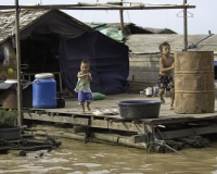 Villaggio flottante di Chong  Kneas sul Lago Tonle Sap Cambogia / Foto n. 0043