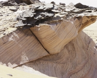 Verso il Gilf Kebir  rocce multicolori Foto n. AOK0058
