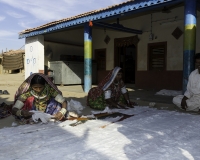 Preparazione coperta in villaggio vicino il Grande deserto del Kutch Foto N: POA8372