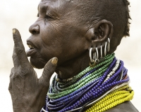 Danze in un villaggio etnia turkana vicino lago Turkana Foto n. POA0686