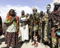 Matrimonio nel Villaggio Neputi  vicino il Lago Turkana Foto n. AOK6117