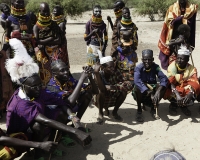 Matrimonio nel Villaggio Neputi  vicino il Lago Turkana Foto n. AOK6131