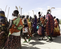 Matrimonio nel Villaggio Neputi  vicino il Lago Turkana Foto n. AOK6142