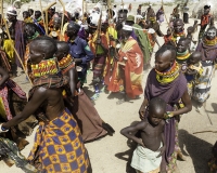 Matrimonio nel villaggio di Neputi vicino Lago Turkana Foto n. AOK6162