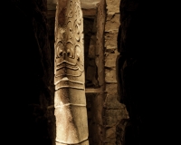 Lanzon  scultura in pietra  nel sotterraneo del El Castillo del Complesso di Chavin De Huantar   Foto n. AOK2635