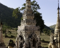 Sito archeologico di Thar Gaug lungo le rive del Lago Inle Foto n. AOK8460