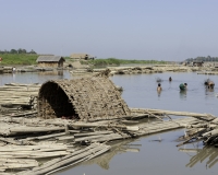 Vita lungo il Fiume Iraddway a Mandalay Foto n. AOK7675