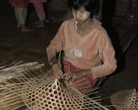 Preparazione cappello di vimini intorno a Sittwe foto n. AOK9288