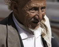 Anziano tra Wadi Dhar e Thula Foto n. 9999